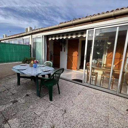 Pavillon Avec Terrasse, 5 Personnes, Parking, - Fr-1-701-36 *