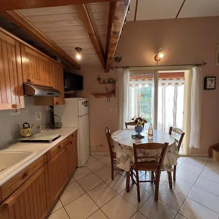 **pavillon Avec Terrasse Et Veranda, 5 Pers, Proche Et Commerces** - Fr-1-701-36 Apartment Valras-Plage