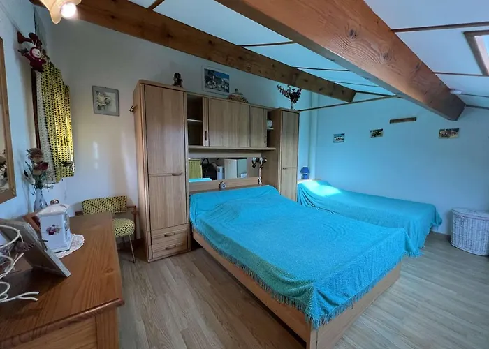 Pavillon Avec Terrasse, 5 Personnes, Parking, - Fr-1-701-36